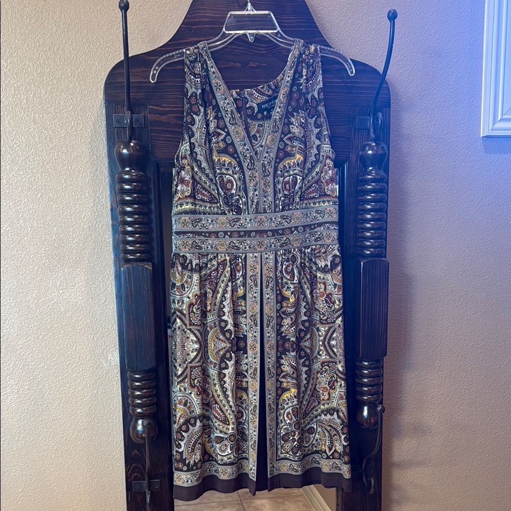 Elegant Paisley Print Dress